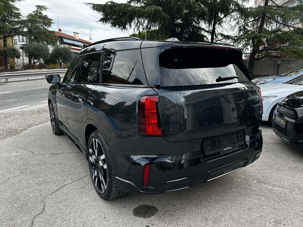 MINI Countryman C 1.5 JOHN COOPER WORKS / PANORAMA / r20 / 360°