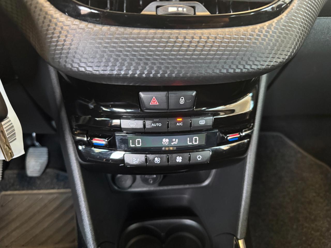 Peugeot 2008 BlueHDi 120 S&S Allure