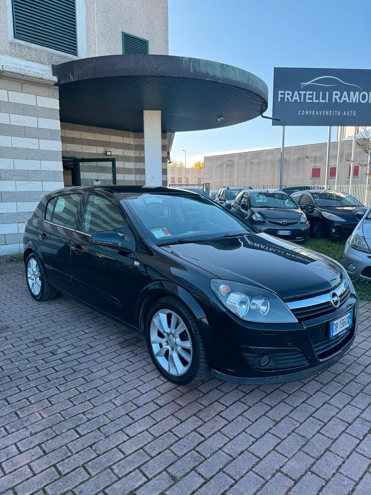 Opel Astra 1.9 CDTI 120CV Cosmo