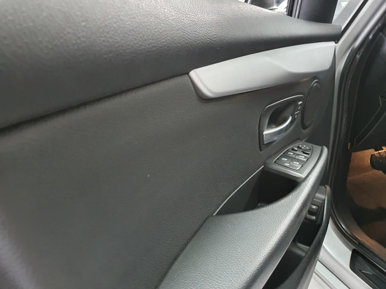 Bmw Active Tourer 218d Advantage