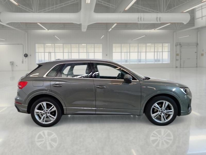 AUDI Q3 35 TDI S tronic S Line Edition