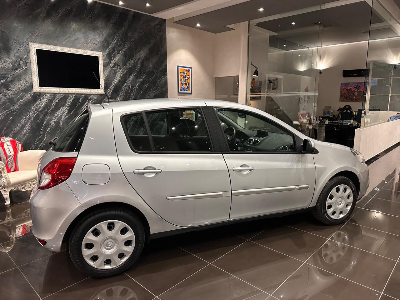 Renault Clio 1.2 16V 5 porte GPL Dynamique