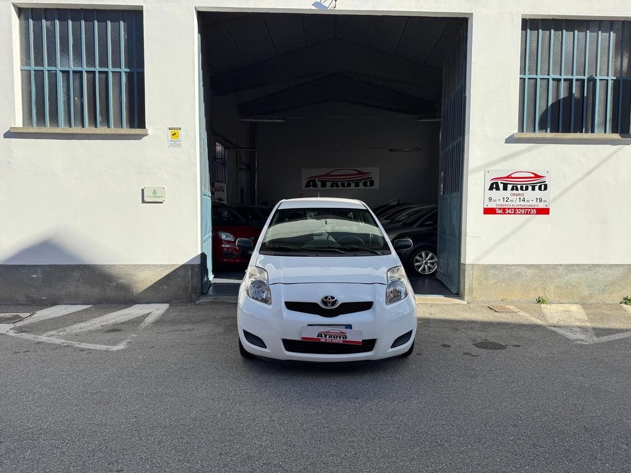 Toyota Yaris 1.0 5 porte
