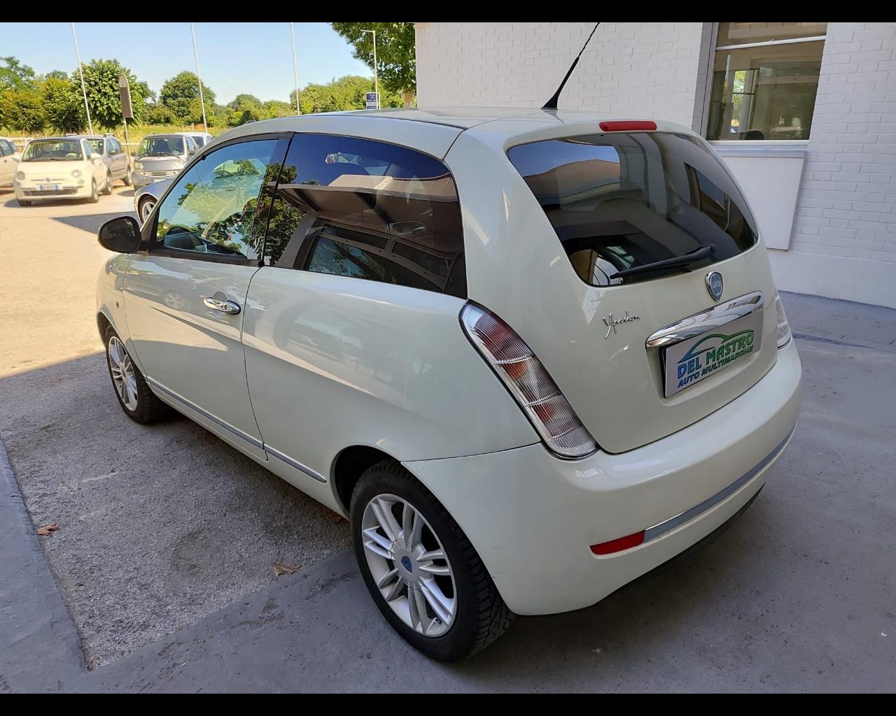 LANCIA Ypsilon 2ª serie - Ypsilon 1.3 MJT 75 CV Platino