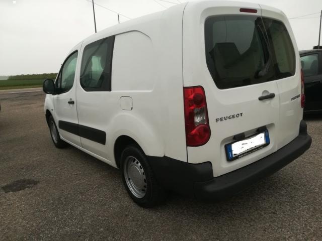 PEUGEOT PARTNER AUTOCARRO 5POSTI