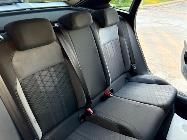 VOLKSWAGEN Taigo 1.0 TSI 110 CV DSG R-Line TETTO APR/PAN