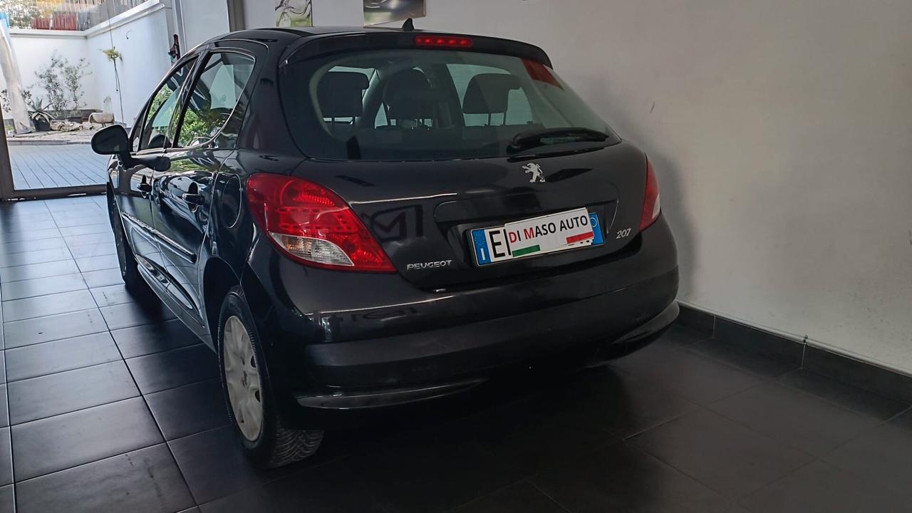 Peugeot 207 1.4 8V 75CV 5p. Energie