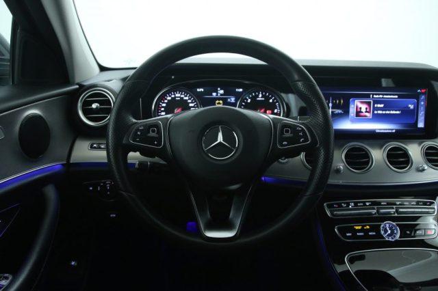 MERCEDES-BENZ E 220 d 4Matic Auto Premium/PARK ASSIST/SEDILI ELETT.