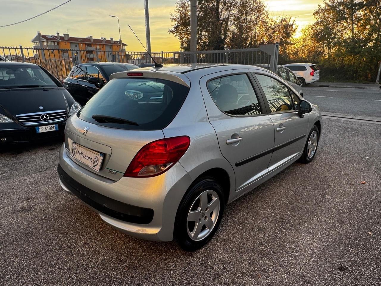 Peugeot 207 1.4 8V 75CV 5p. X Line ECO GPL