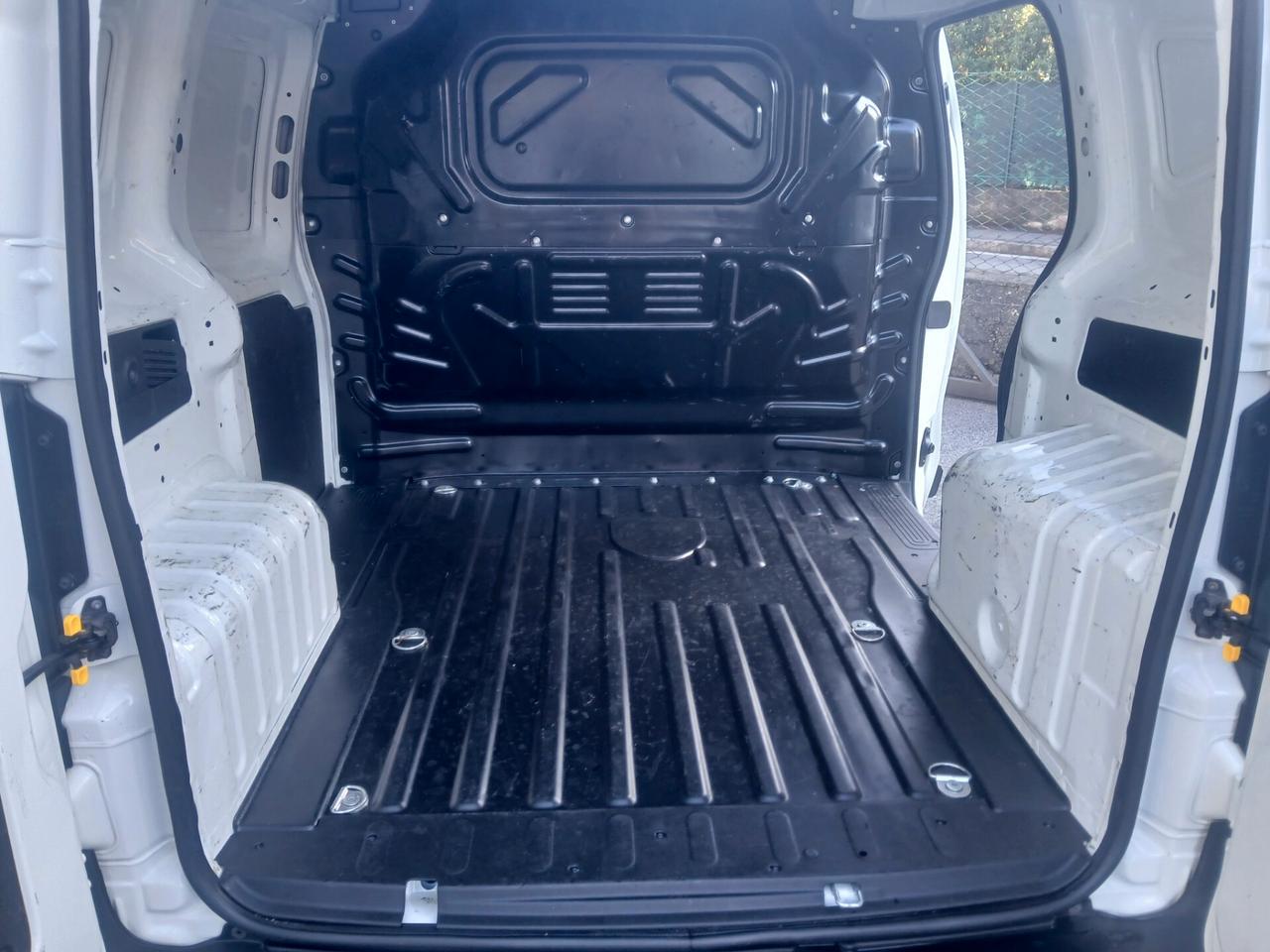 Fiat Fiorino 1.3 MJT 95CV Cargo Adventure