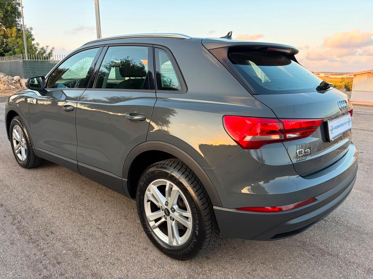 Audi Q3 35 2.0 tdi Business Advanced quattro s-tronic