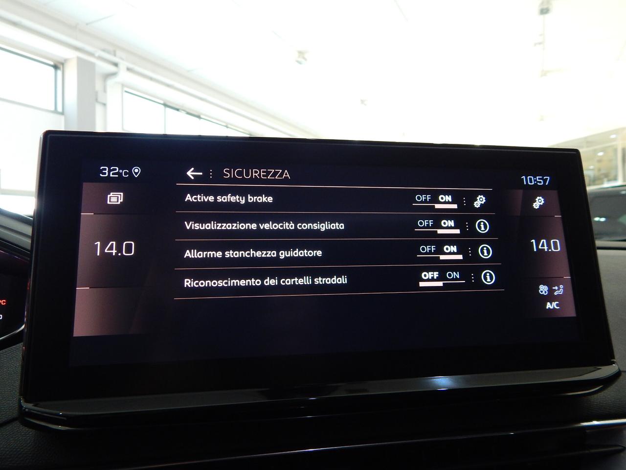 Peugeot 5008 1.5 bluehdi GT Pack 7 Posti EAT8 TETTO-NAVI-PELLE-PARK
