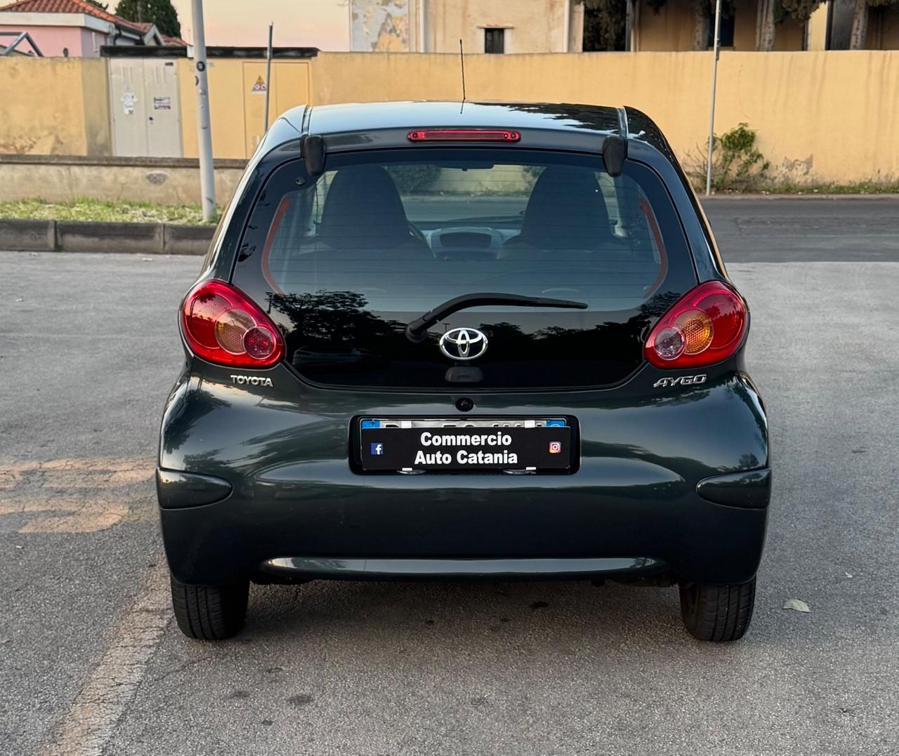 Toyota Aygo 1.0 BLOCK SISTEM