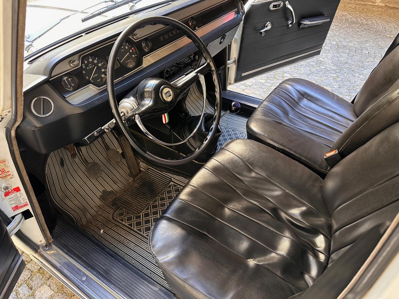 Lancia Fulvia 2 SERIE (INTERNI in PELLE)