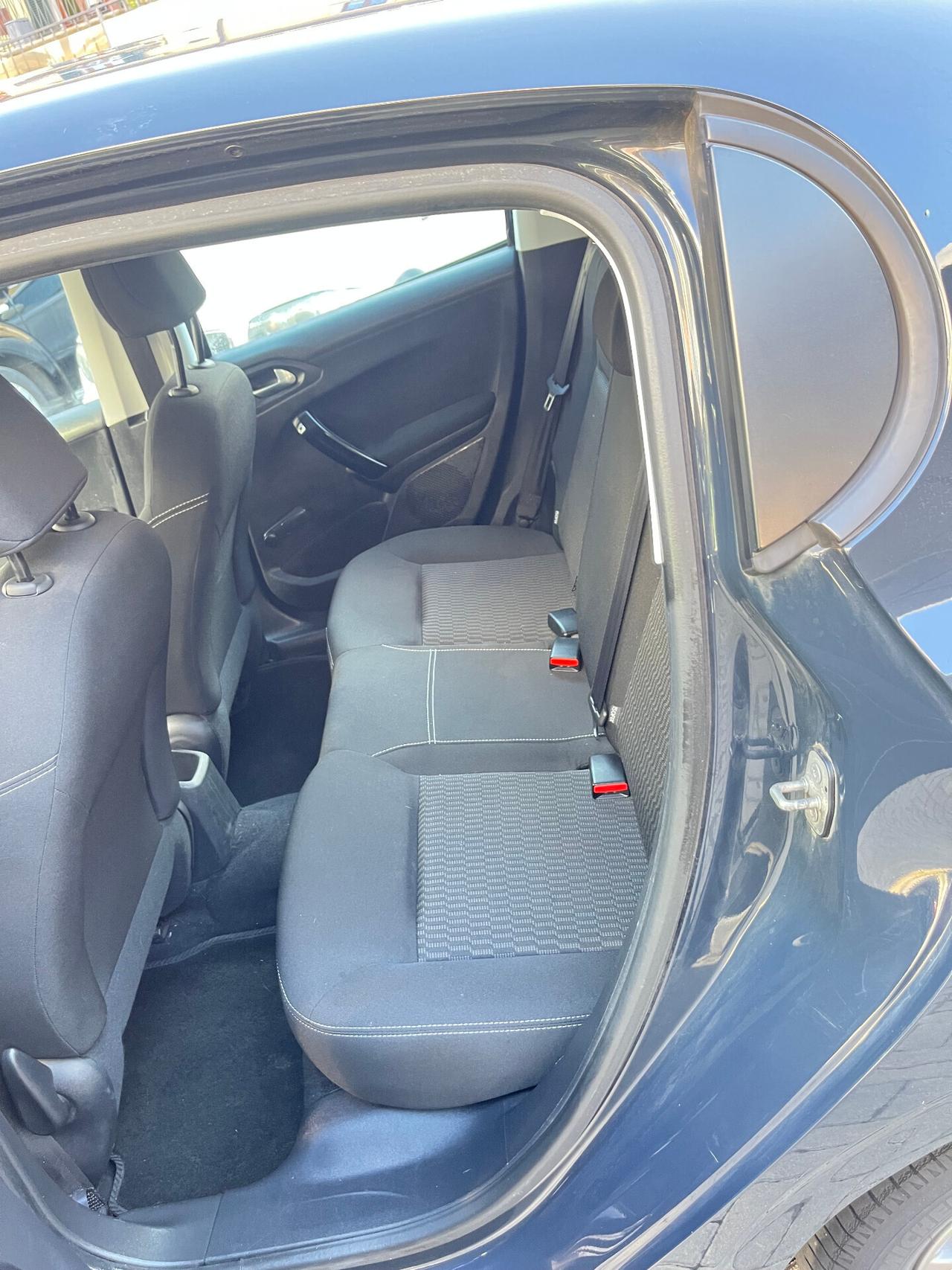 Peugeot 208 1.2 Benzina 5 porte Active - Anche per Neopatentati