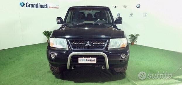 Mitsubishi Pajero 3.2 160 CV ANNO 2004