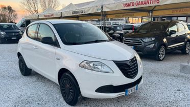 Lancia Ypsilon 0.9 TwinAir 85 CV 5 porte S&S Gold