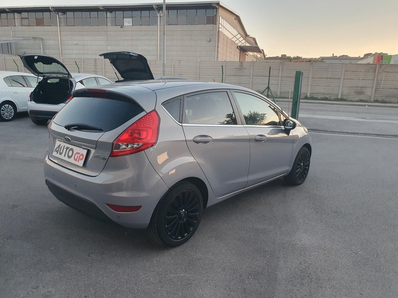 Ford Fiesta 1.4 TDCi 70CV 5p. Titanium. Neop 2012