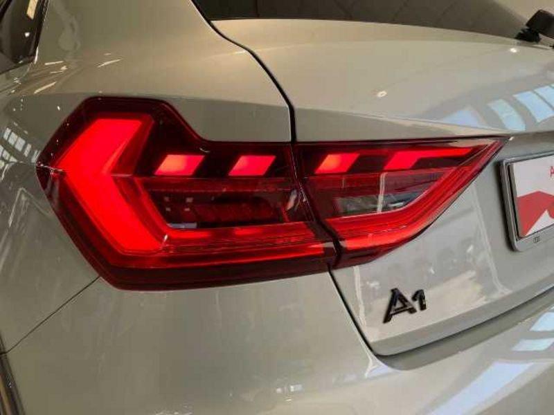 Audi A1 II 2022 allstreet Audi allstreet 30 1.0 tfsi Identity Contrast 110cv s tronic