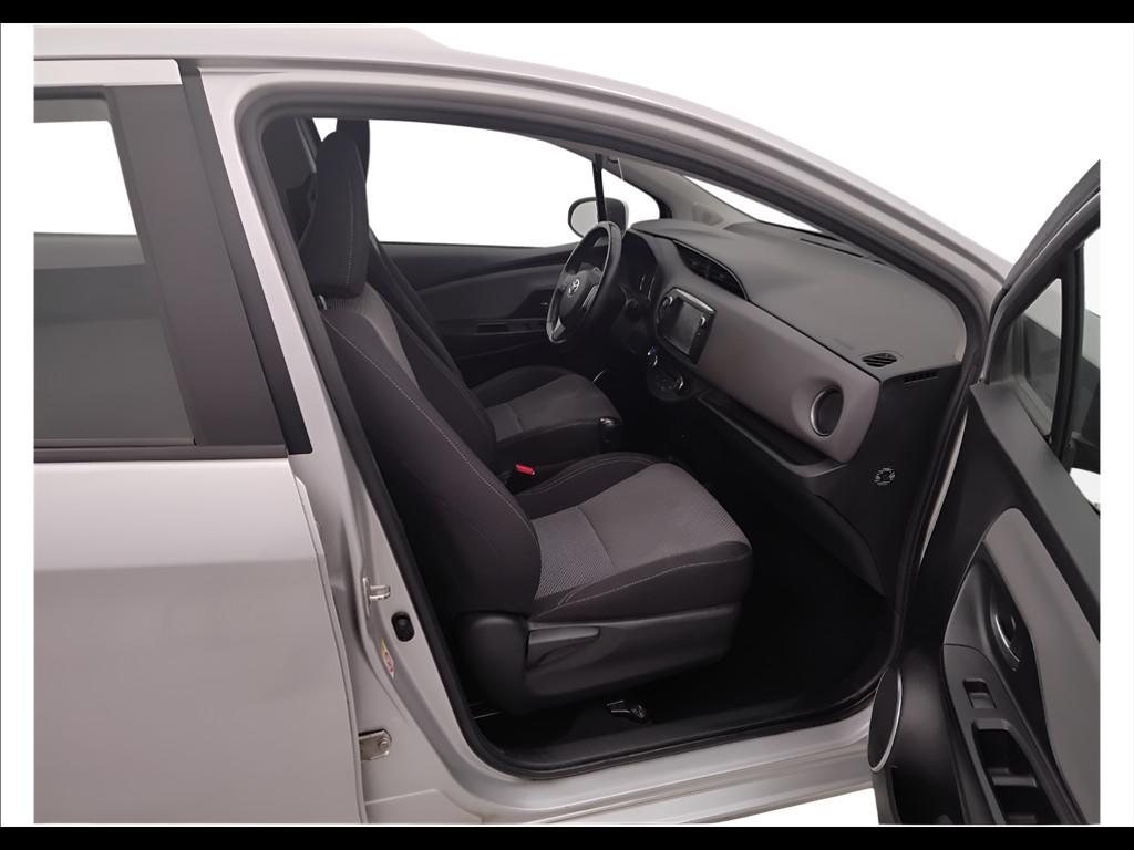 TOYOTA Yaris III 2015 - Yaris 5p 1.5h Active my16