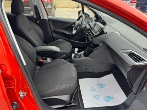 Peugeot 208 BlueHDi 75 5 porte Allure