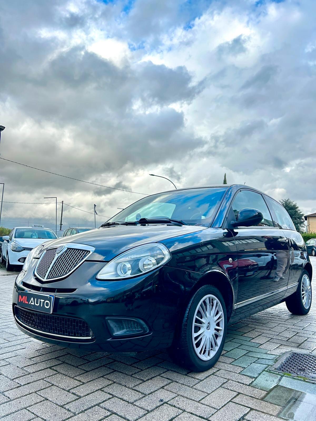 Lancia Ypsilon 1.2 69 CV Diva - ok neopatentato