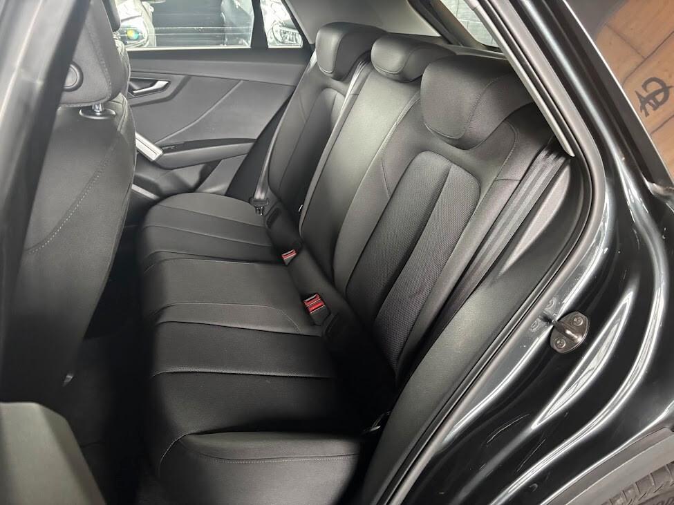 Audi Q2 35 TFSI S tronic Business Plus