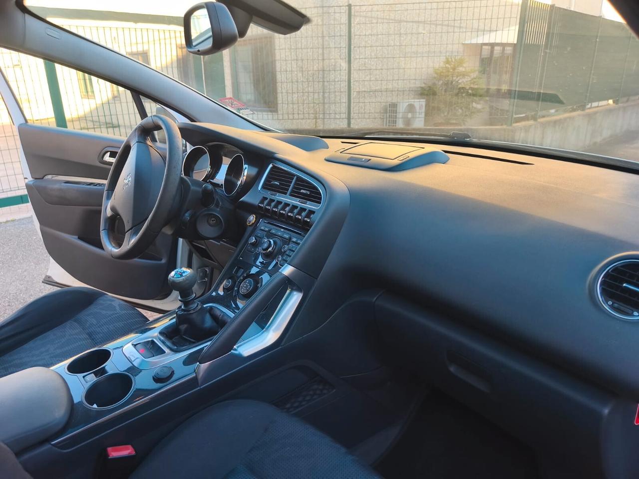 Peugeot 3008 2013---1.6 Diesel