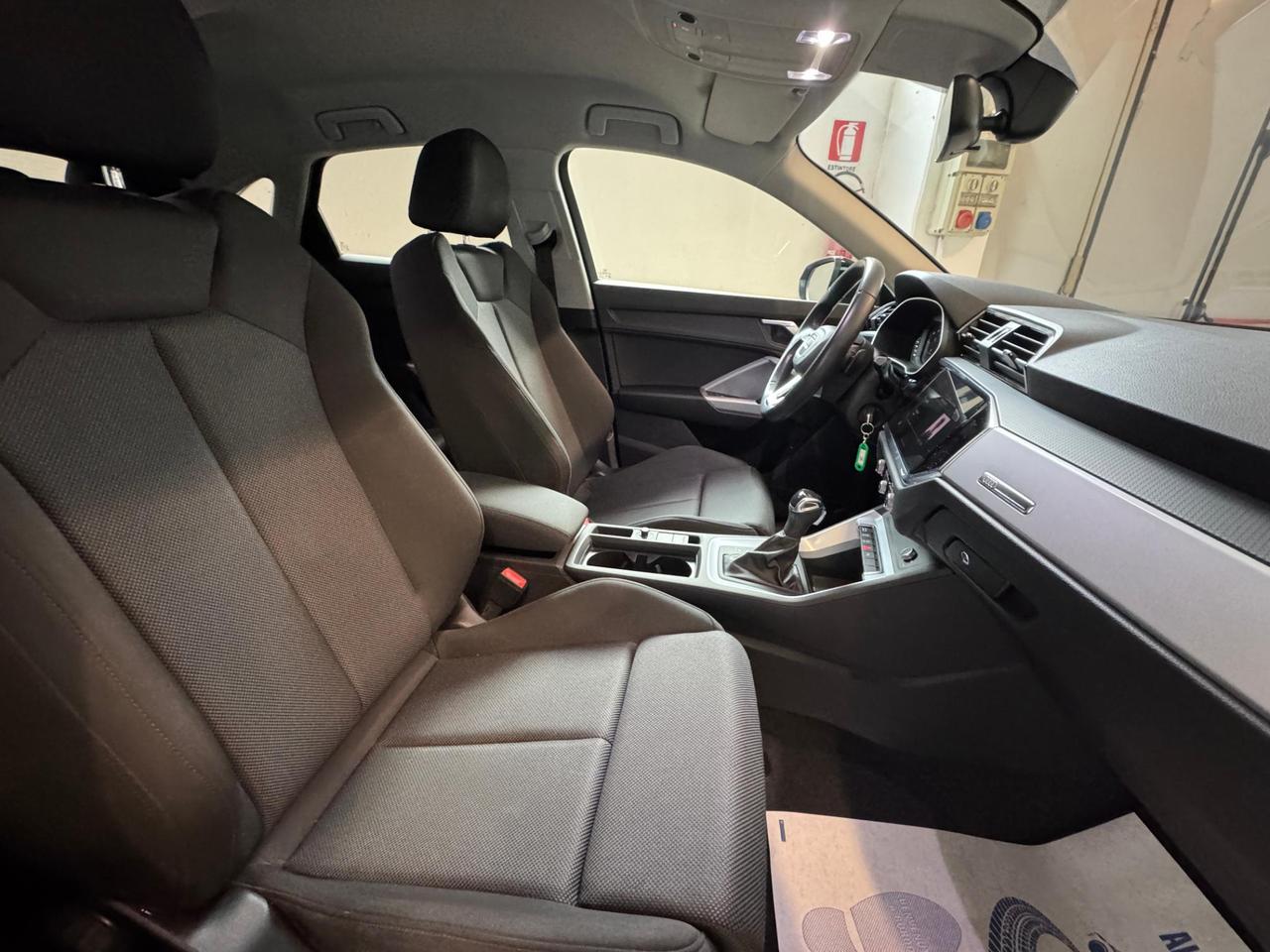 Audi Q3 Sportback 35 2.0 tdi s-tronic TOTAL BLACK EDITION