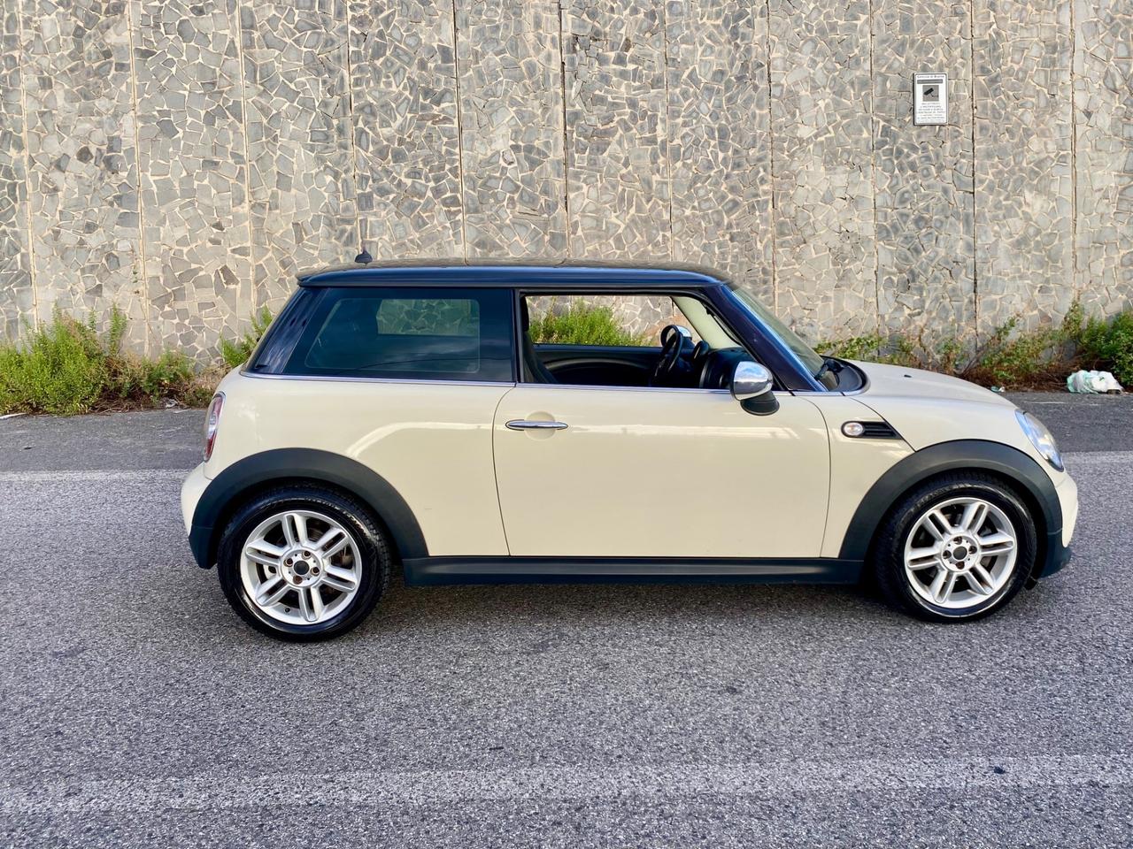 Mini Cooper 1.6 Diesel 109cv