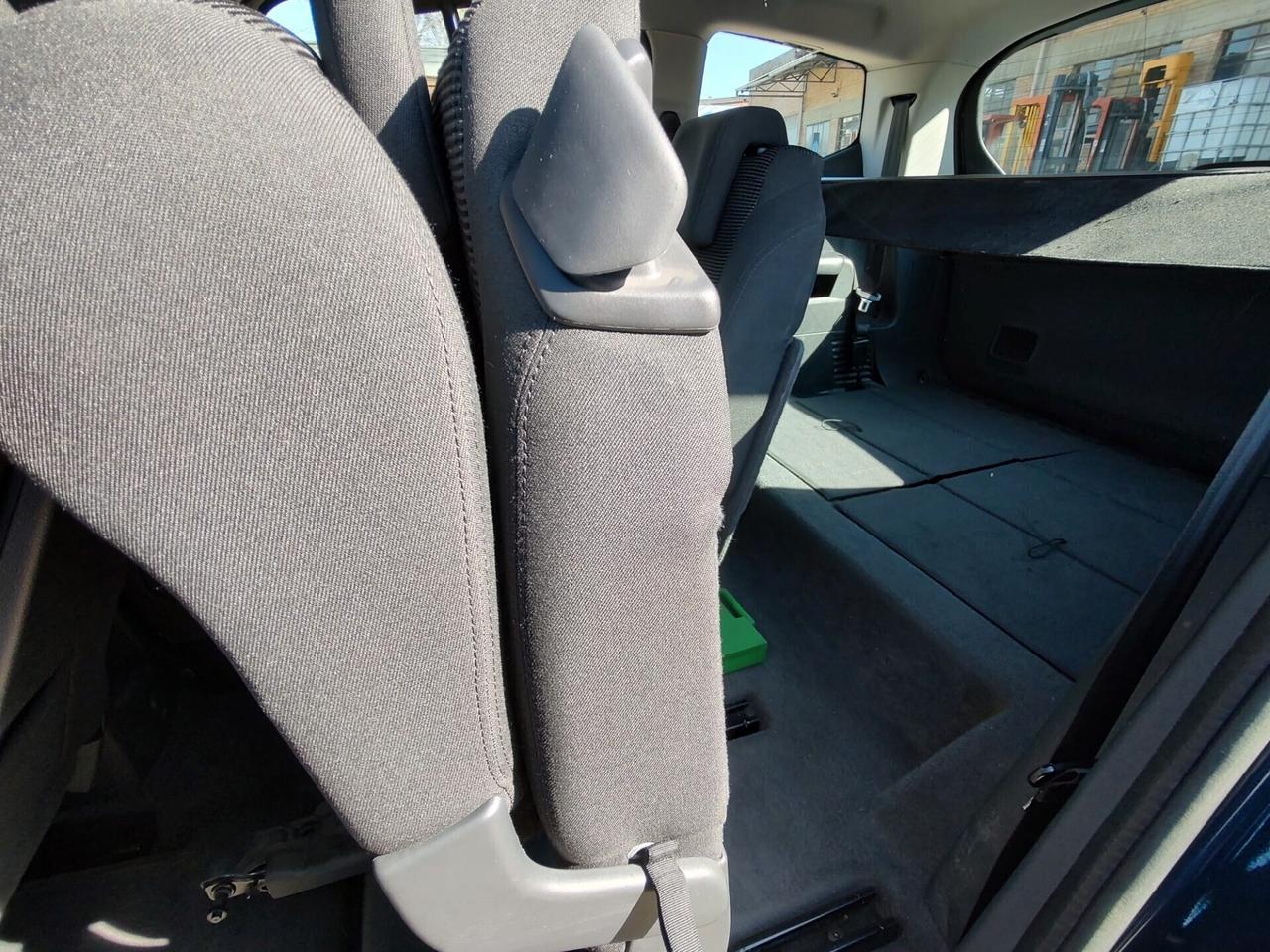 Peugeot 5008 1.6 HDi 115CV Business, 7 POSTI, GARANZIA L.12 MESI