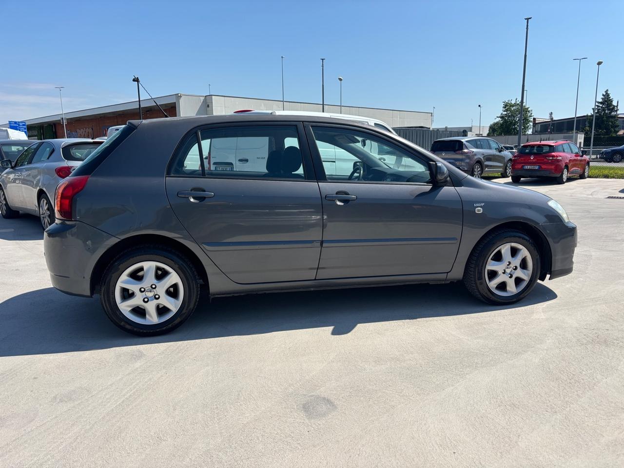 Toyota Corolla 1.4 D-4D M-MT 5 porte Sol ESP