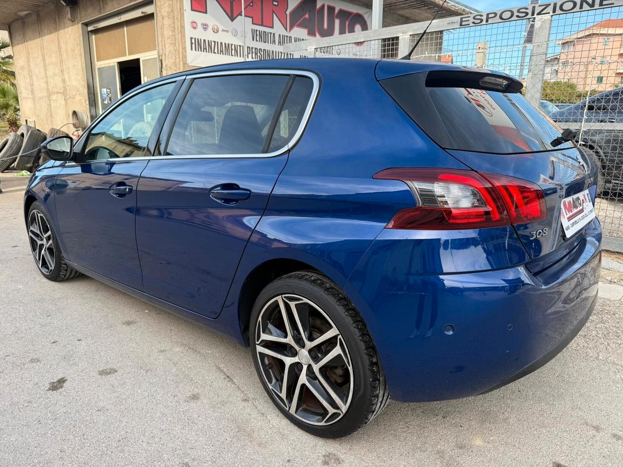 Peugeot 308 BlueHDi 120 S&S Allure