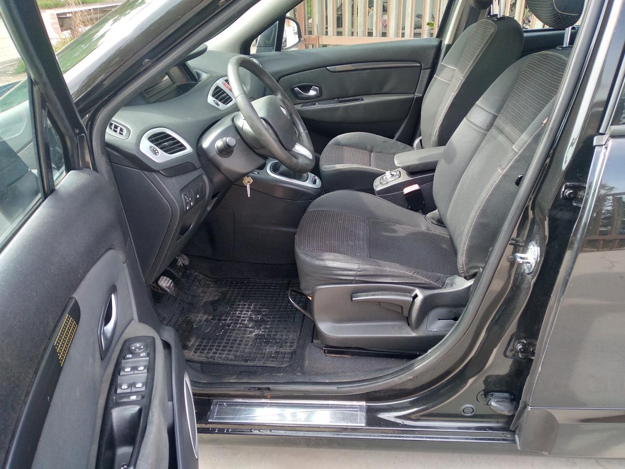 Renault Scenic Scénic X-Mod 1.5 dCi 110CV Luxe