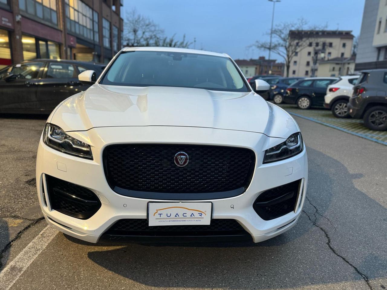 Jaguar F-Pace R-Sport 2.0 20d Turbo