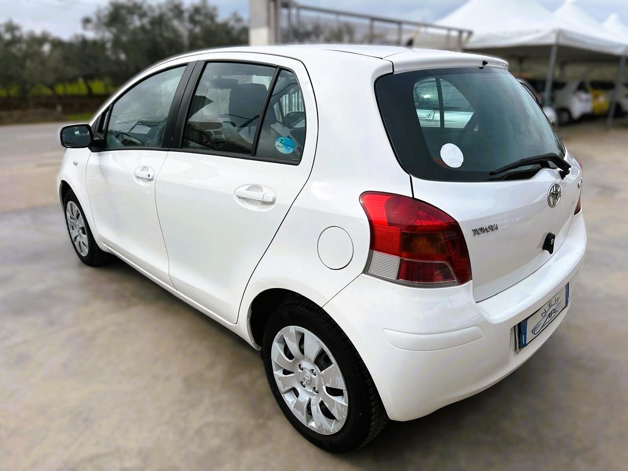 Toyota Yaris 1.0 GPL