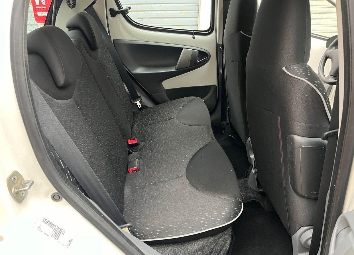 Peugeot 107 1.0 68CV 5p. Plaisir