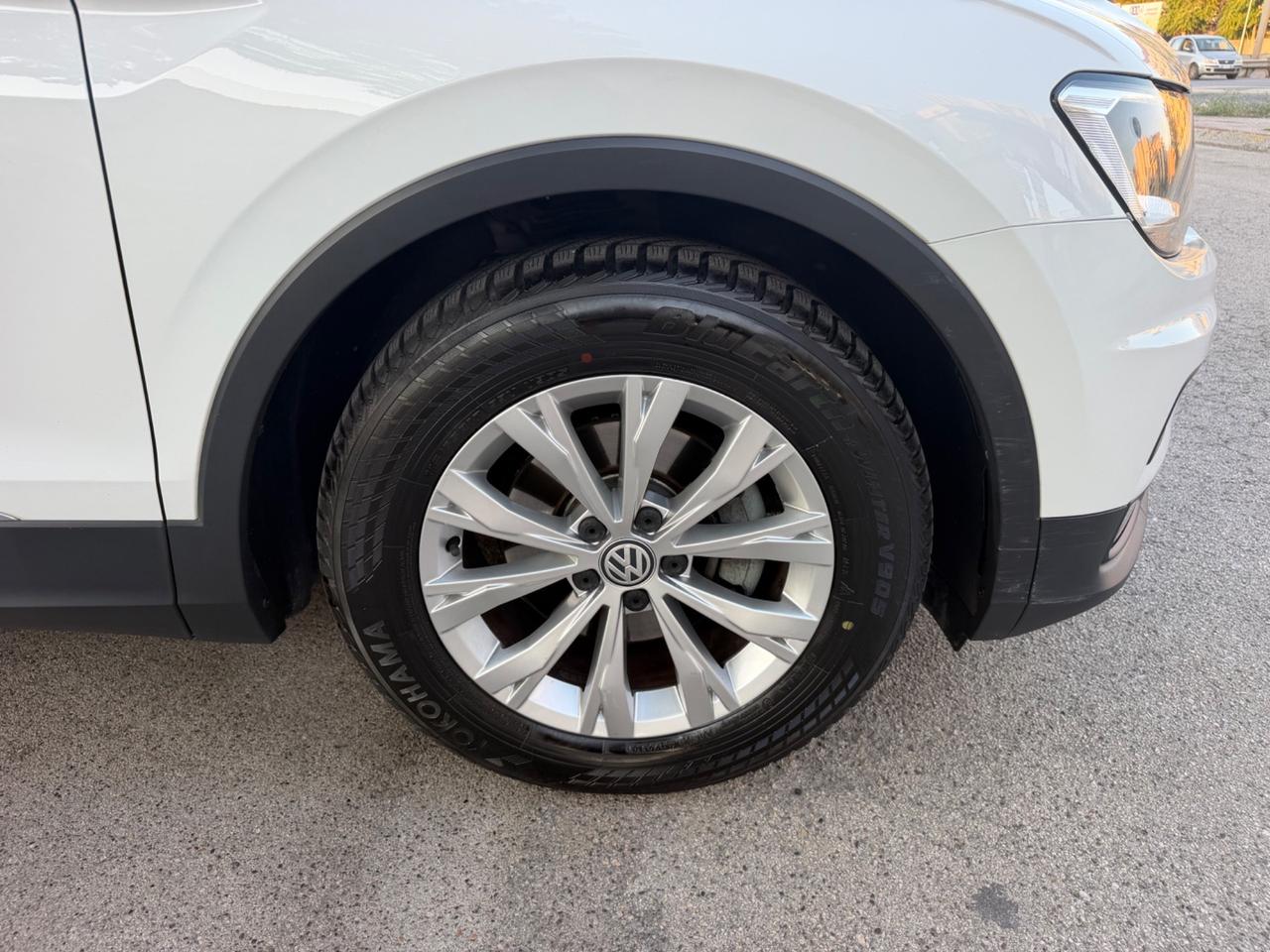 Volkswagen Tiguan 1.6 TDI 115 cv 2019 navigatore