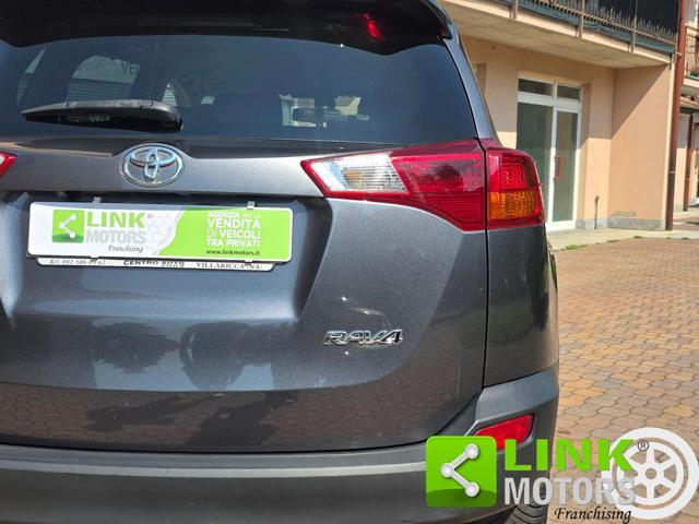 TOYOTA RAV 4 2.0 D-4D 4WD Lounge