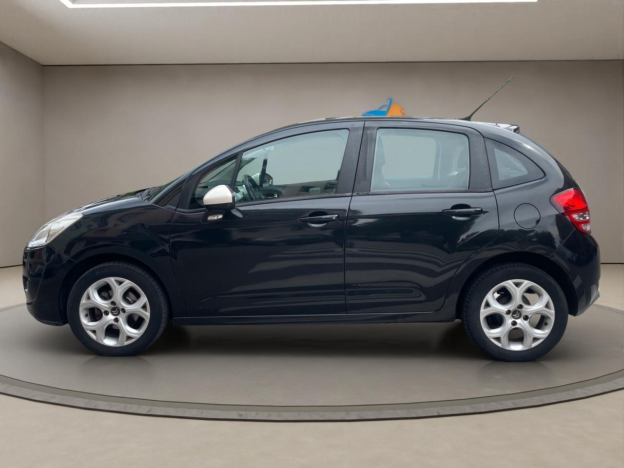 Citroen C3 NEOPATENTATI - BENZINA AREA B MILANO