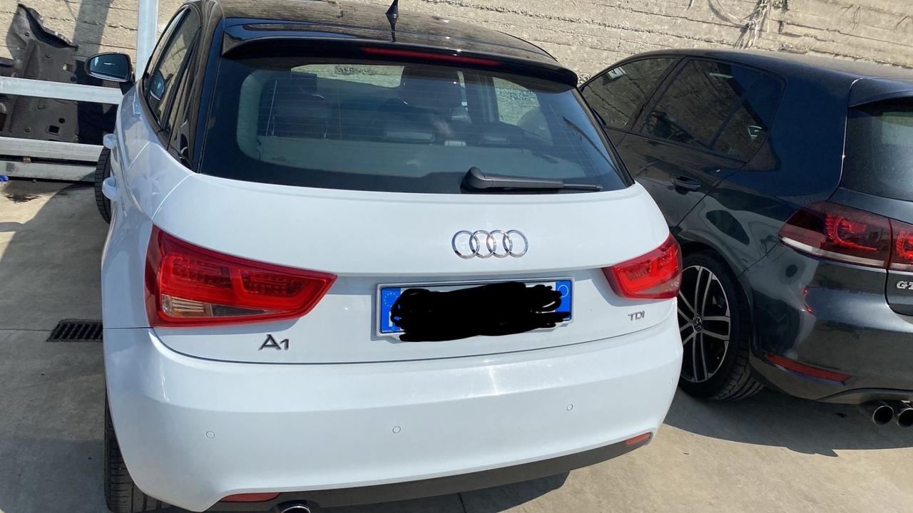 Audi A1 1.6 TDI S line edition plus