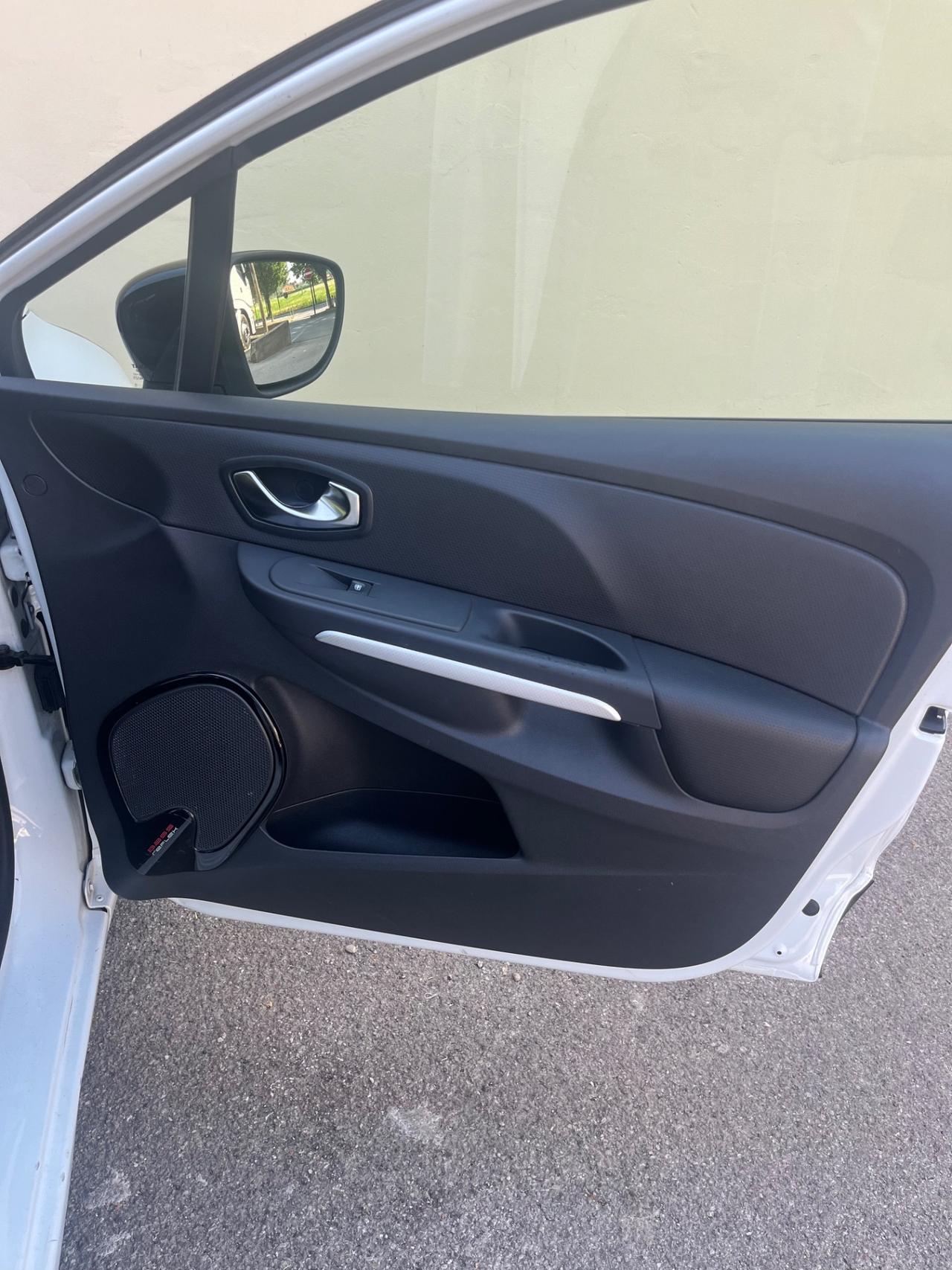 Renault Clio 1.2 75CV 5 porte Wave