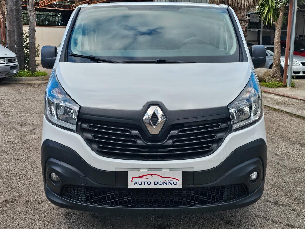Renault Trafic 1.6 dCi 120cv 6 POSTI + FURGONE