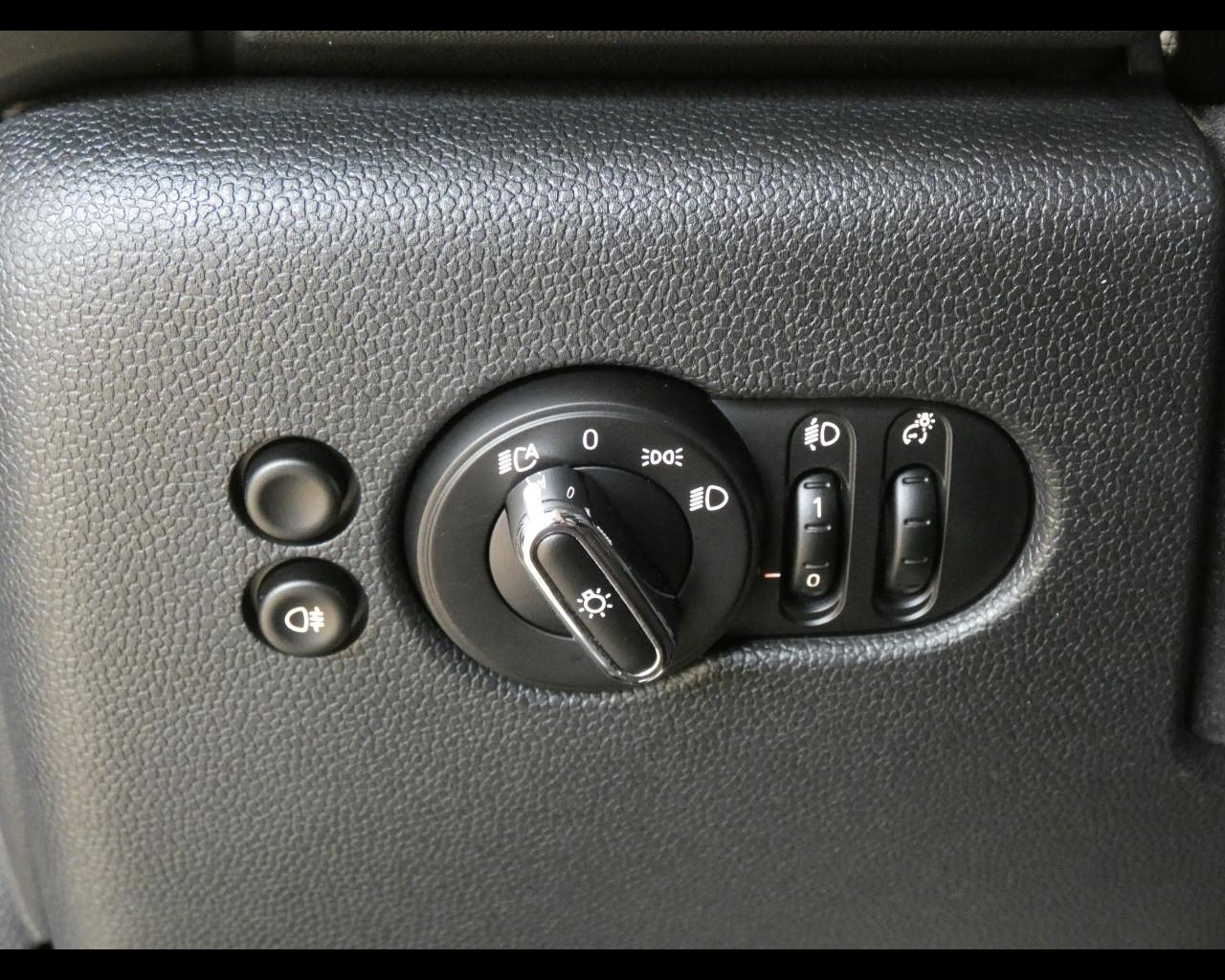 MINI Mini 4ª serie (F56) - Mini 1.5 Cooper Business