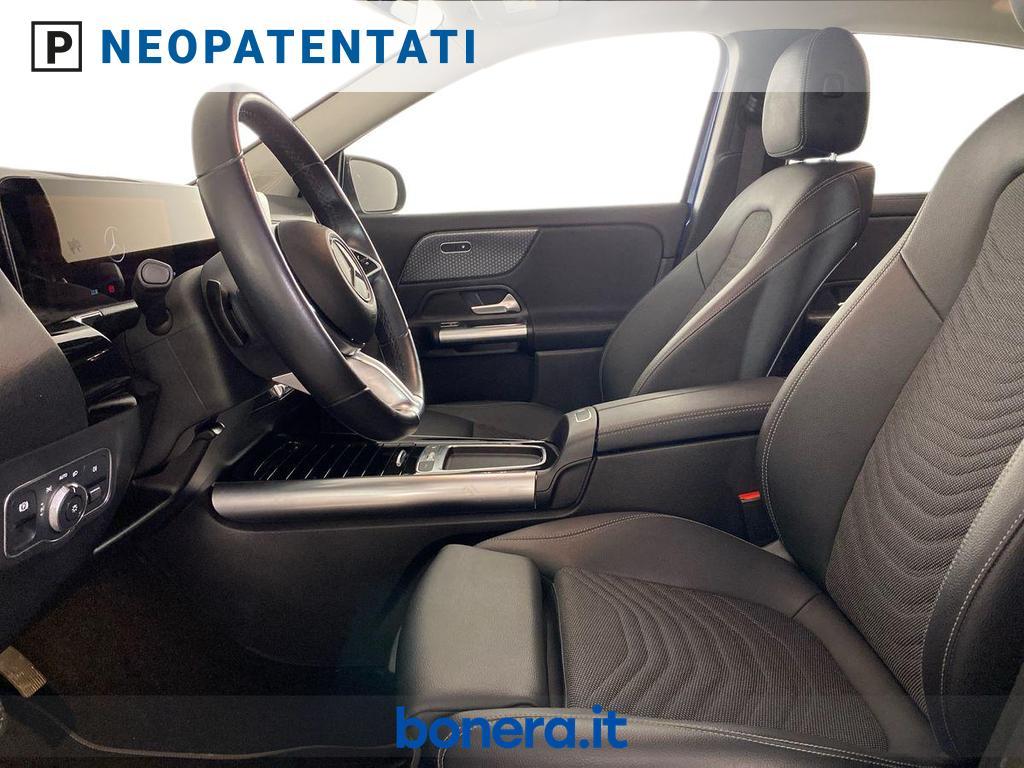 Mercedes GLA 180 180 Progressive Advanced Plus 7G-DCT