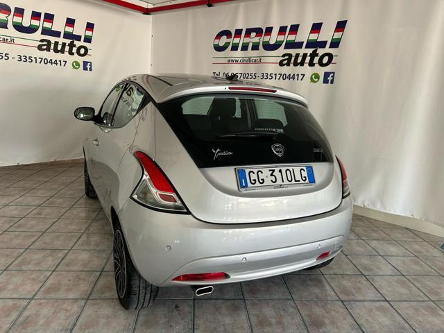 LANCIA Ypsilon 1.0 FireFly 5 porte S&S Hybrid Ecochic Gold