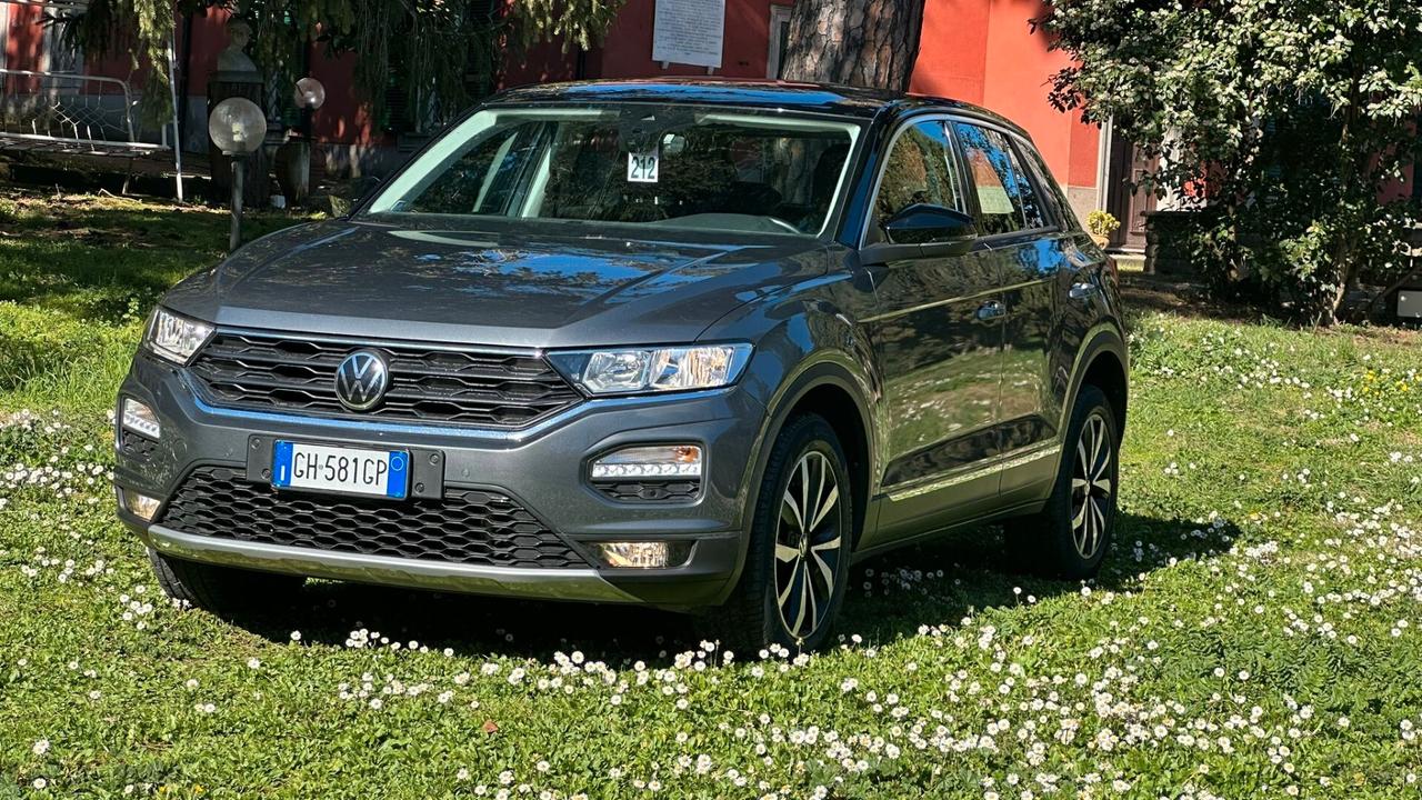 Volkswagen T-Roc 1.0 TSI Business BlueM Tech 2021 Neop LEGGI TESTO