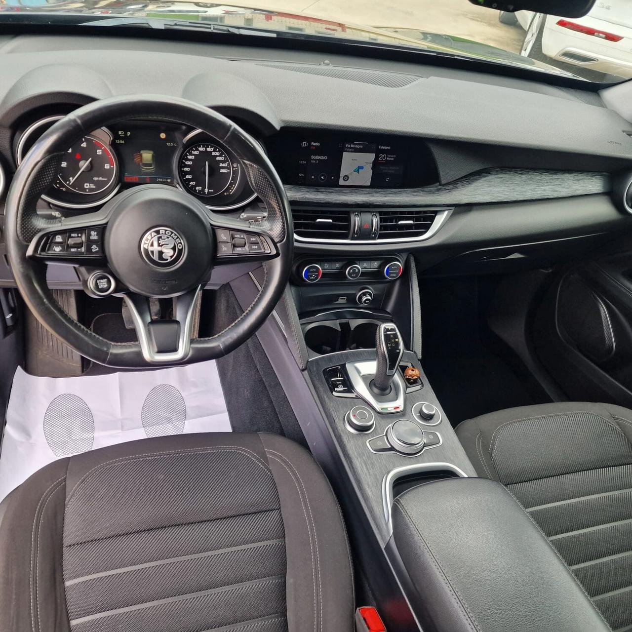 Alfa Romeo Stelvio 2.2 Turbodiesel 160 CV N1 AUTOCARRO 5 POSTI UNIPROPRIETARIO