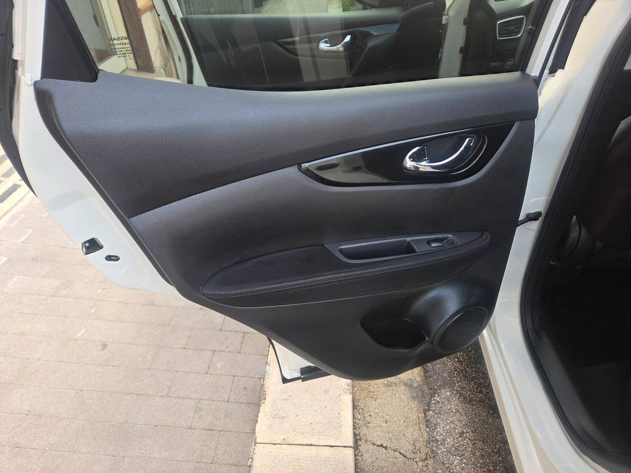 NISSAN QASHQAI TETTO PANORAMICO NAVIGAT TELECAM KMCERT
