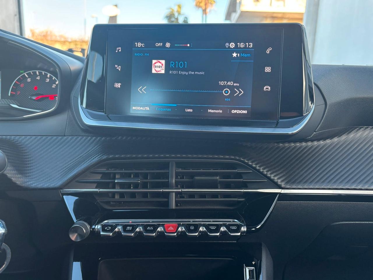 Peugeot 208 1.2 5p. Allure- 11/2022